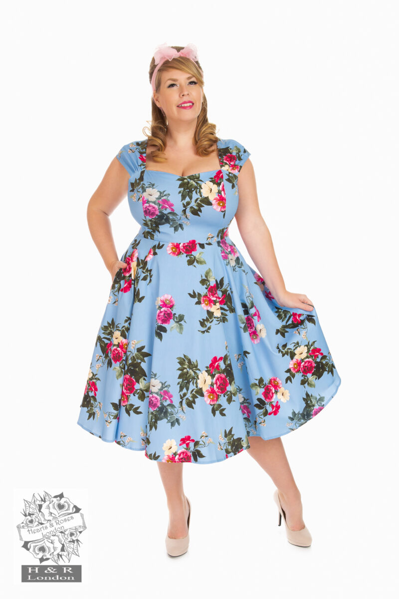 Hearts and shop roses dress sale